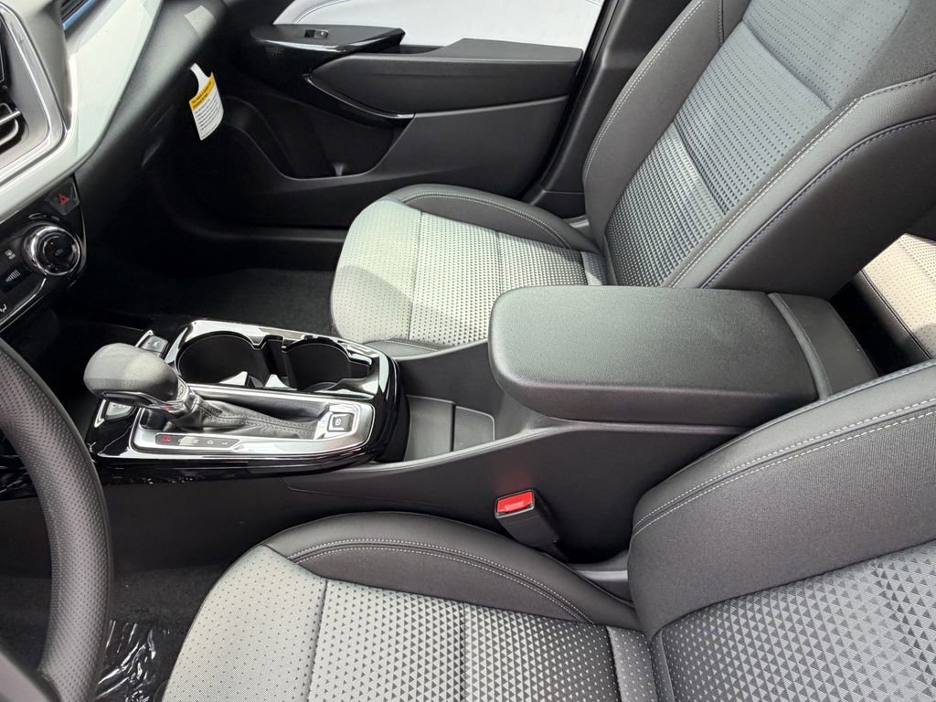 2026 Chevrolet Trax LT - Photo 19