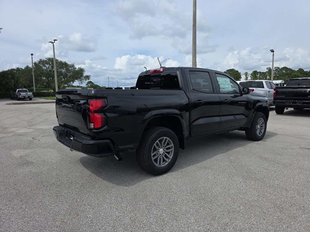 2026 Chevrolet Colorado LT photo 2