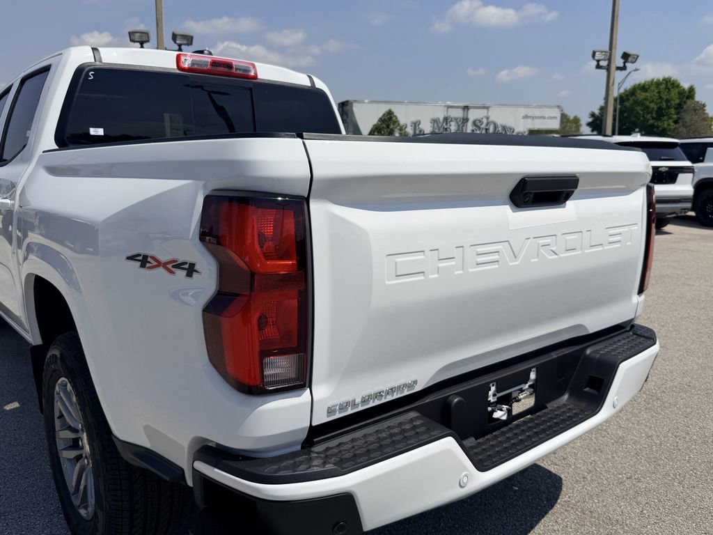 2026 Chevrolet Colorado LT - Photo 11