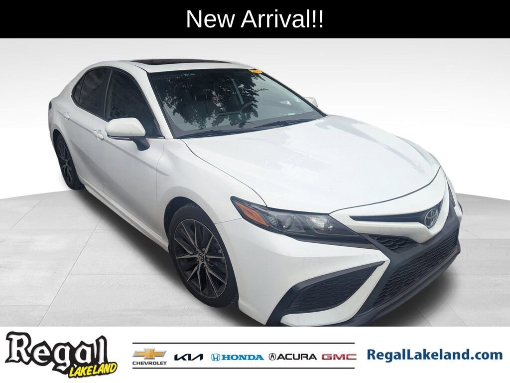 Used 2022 Toyota Camry SE