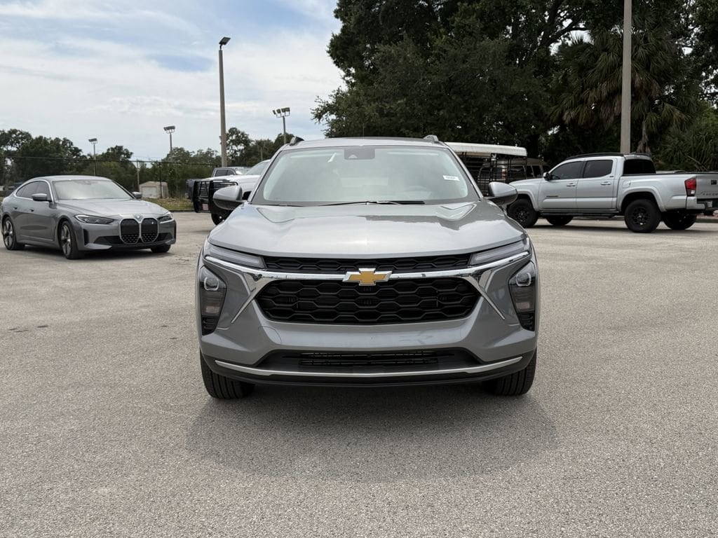 2026 Chevrolet Trax LT - Photo 8