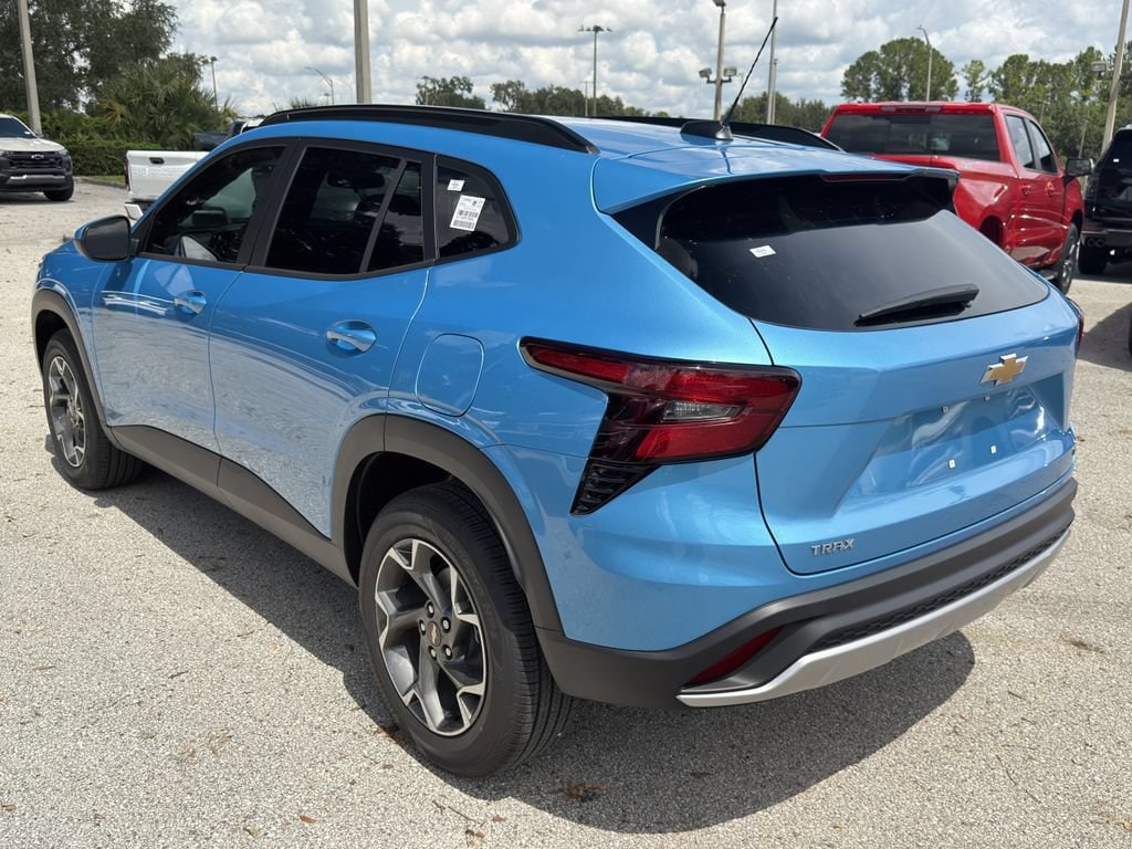 2026 Chevrolet Trax LT - Photo 7