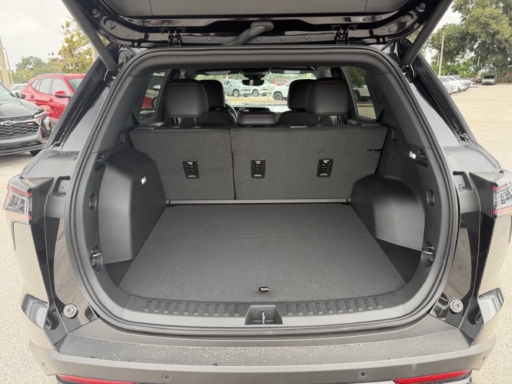 2027 Chevrolet Equinox RS - Photo 9