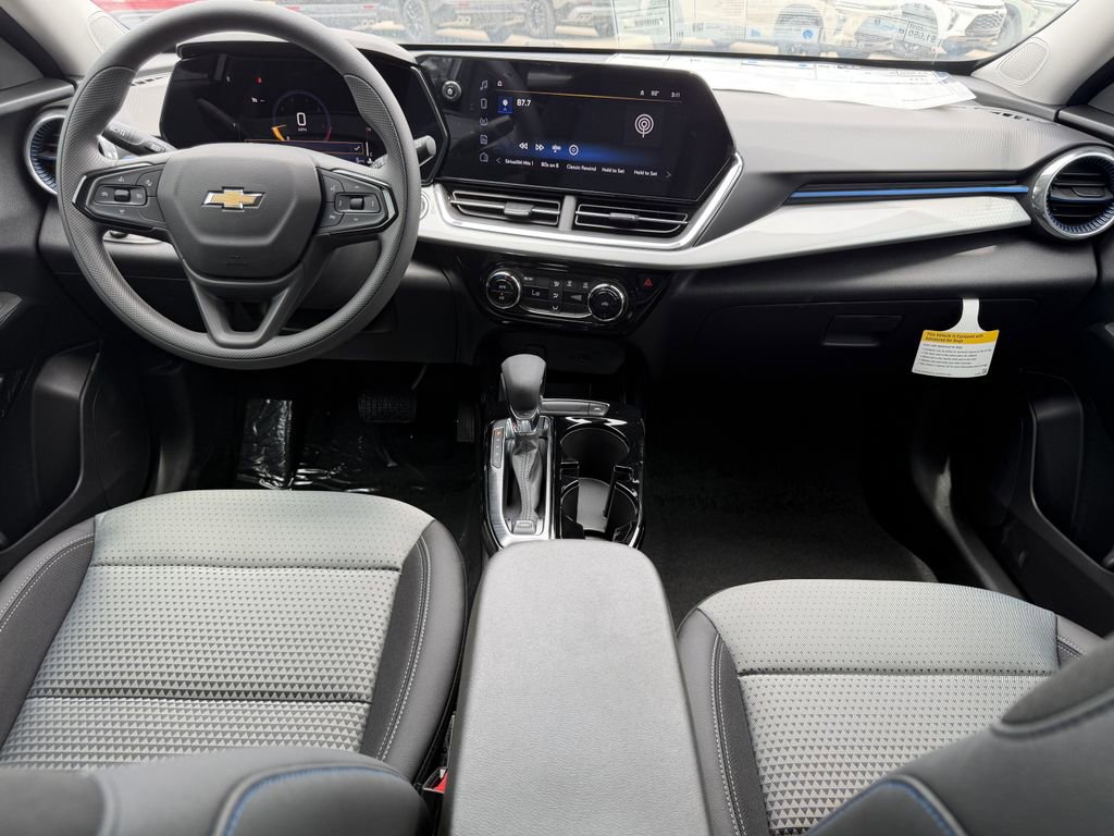 2026 Chevrolet Trax LT - Photo 14