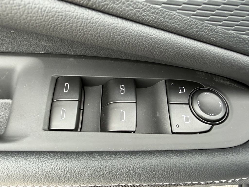 2026 Chevrolet Blazer EV LT - Photo 17