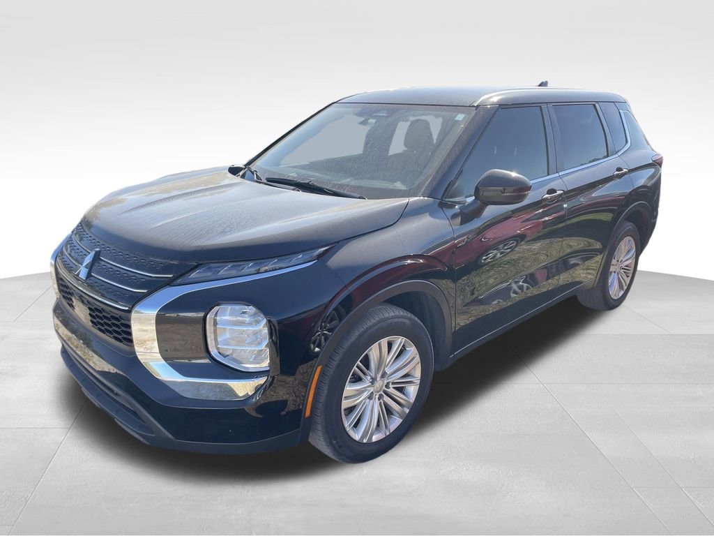 Used 2024 Mitsubishi Outlander ES