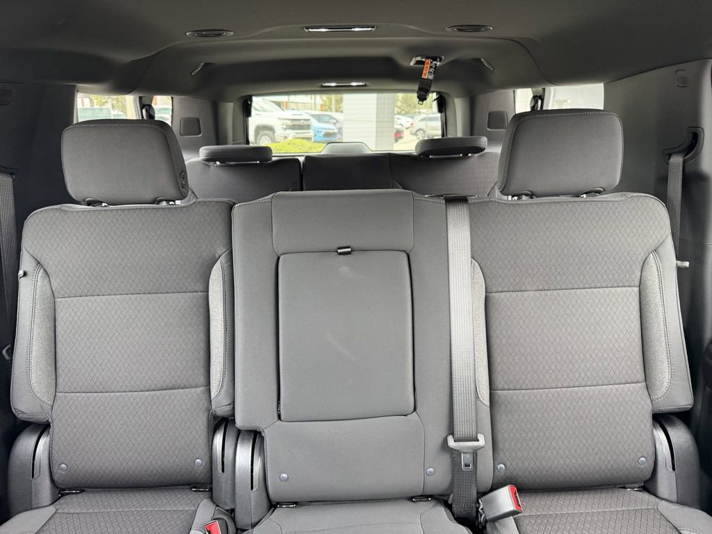 2026 Chevrolet Suburban LS - Photo 17
