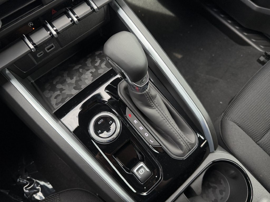 2026 Chevrolet Colorado LT - Photo 27