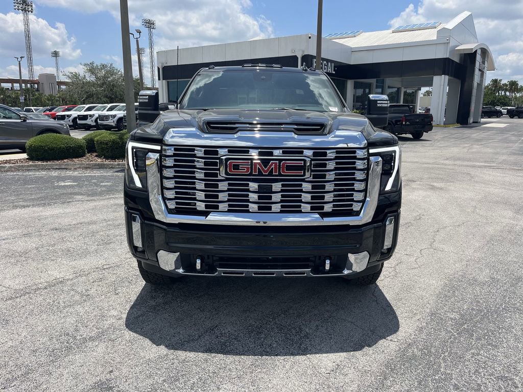 2025 Gmc Sierra 2500 HD Denali photo 2