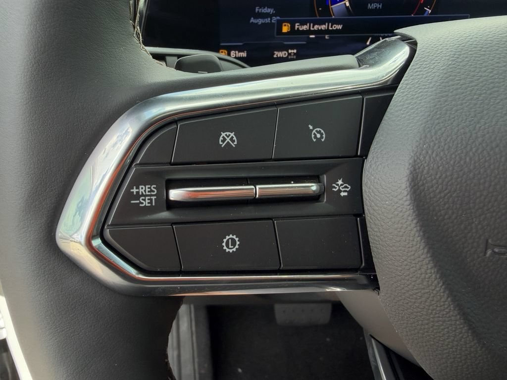2027 Chevrolet Traverse Z71 - Photo 35
