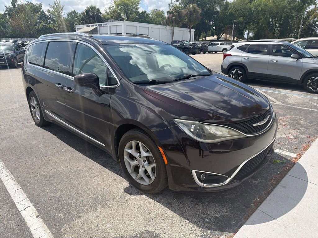 Used 2017 Chrysler Pacifica Touring-L Plus
