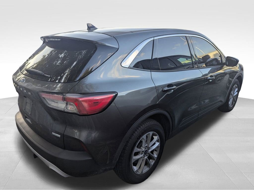 Used 2020 Ford Escape SE