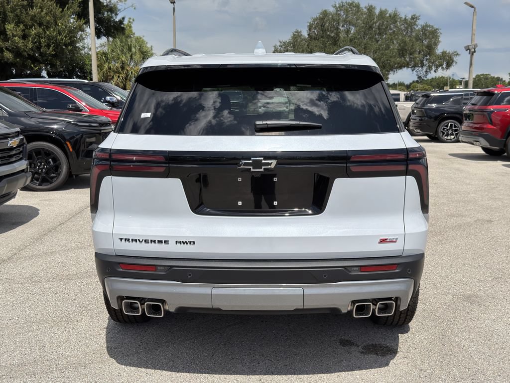 2027 Chevrolet Traverse Z71 - Photo 6