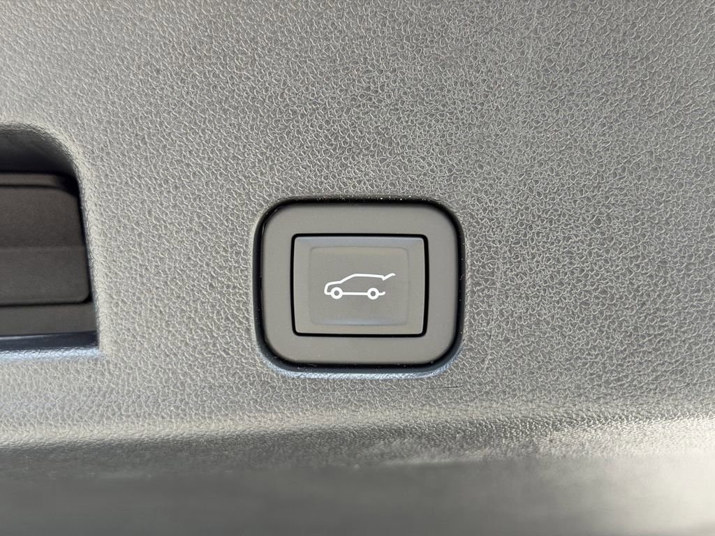 2026 Chevrolet Traverse LT - Photo 10