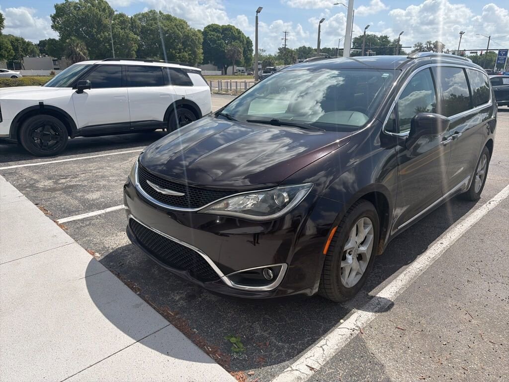 Used 2017 Chrysler Pacifica Touring-L Plus