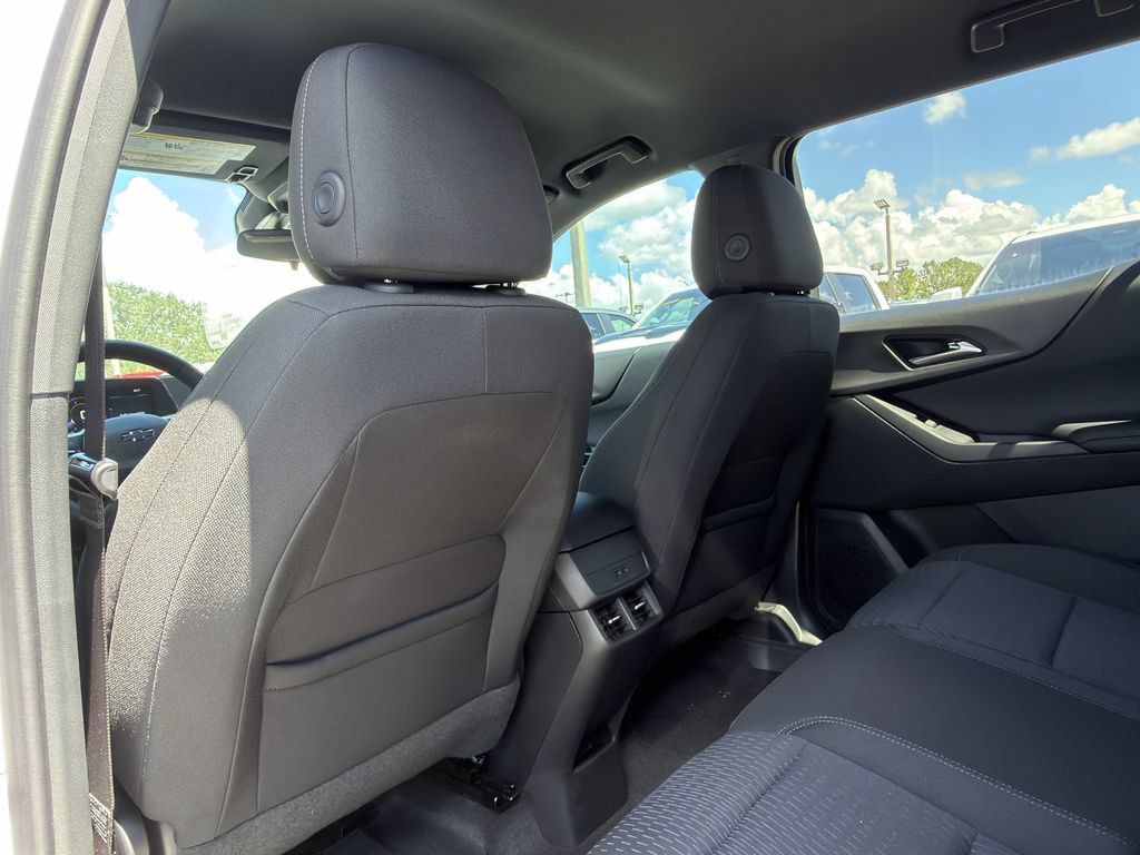 2027 Chevrolet Equinox LT - Photo 14