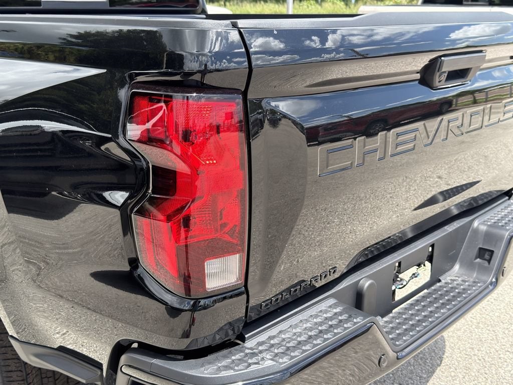 2026 Chevrolet Colorado Work Truck - Photo 9