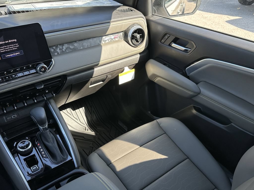 2026 Chevrolet Colorado ZR2 - Photo 11