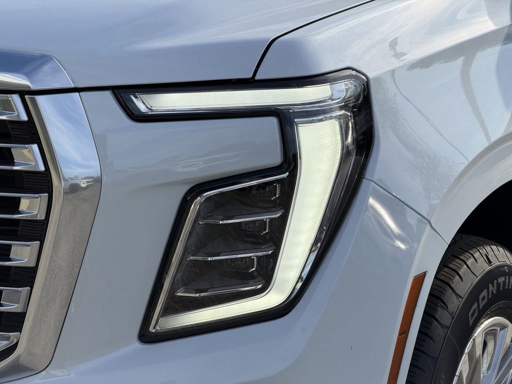 2026 GMC Yukon XL Denali - Photo 10