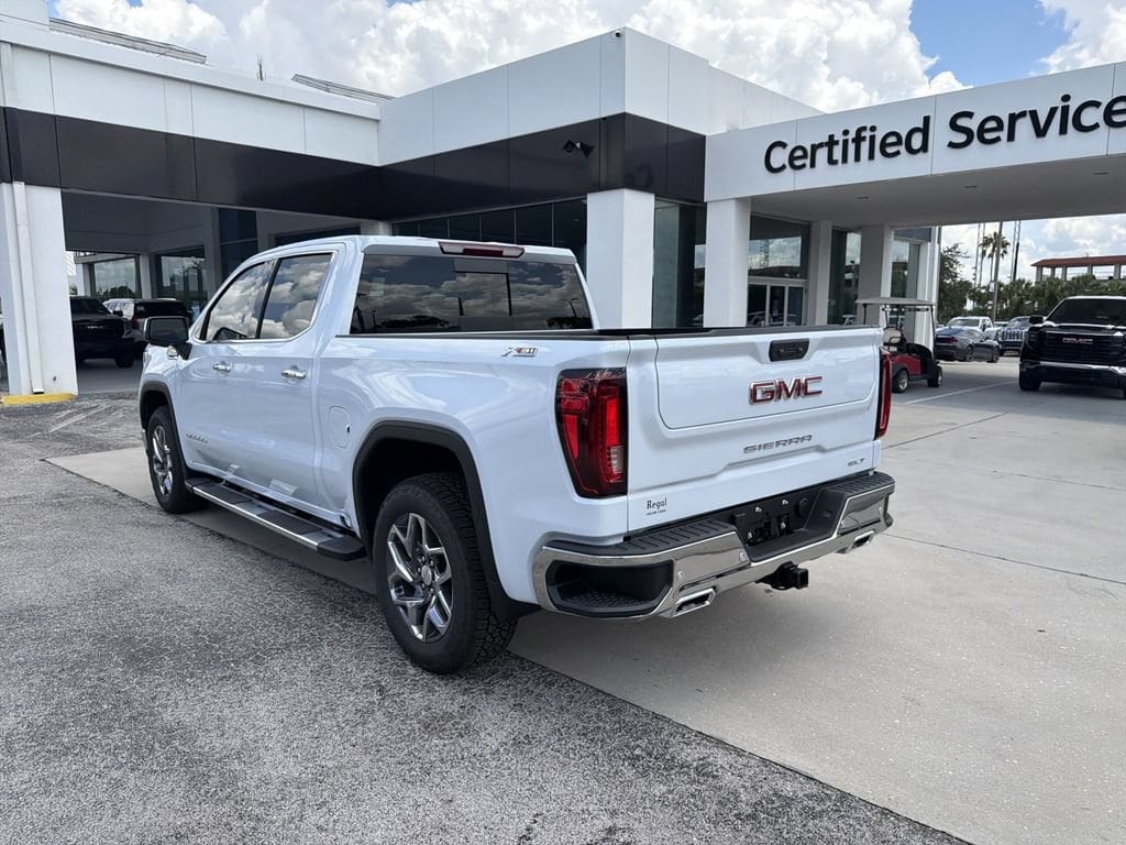 2026 GMC Sierra 1500 SLT - Photo 6