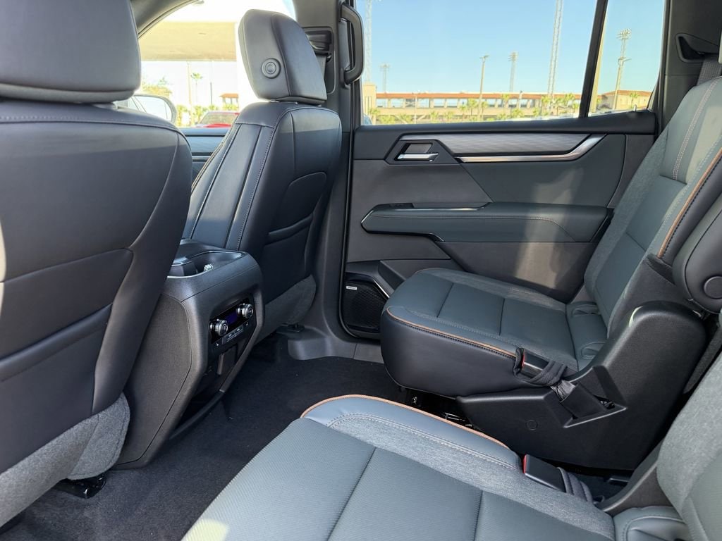 2026 GMC Acadia AT4 - Photo 20