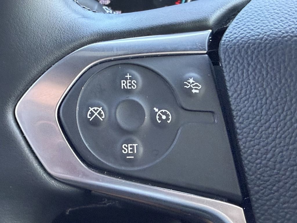 2023 Chevrolet Traverse 1LT - Photo 30