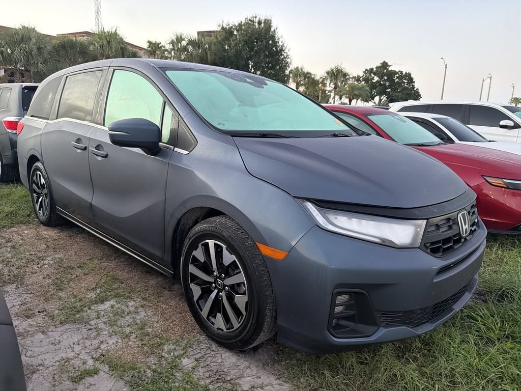 2025 Honda Odyssey EX-L's photo