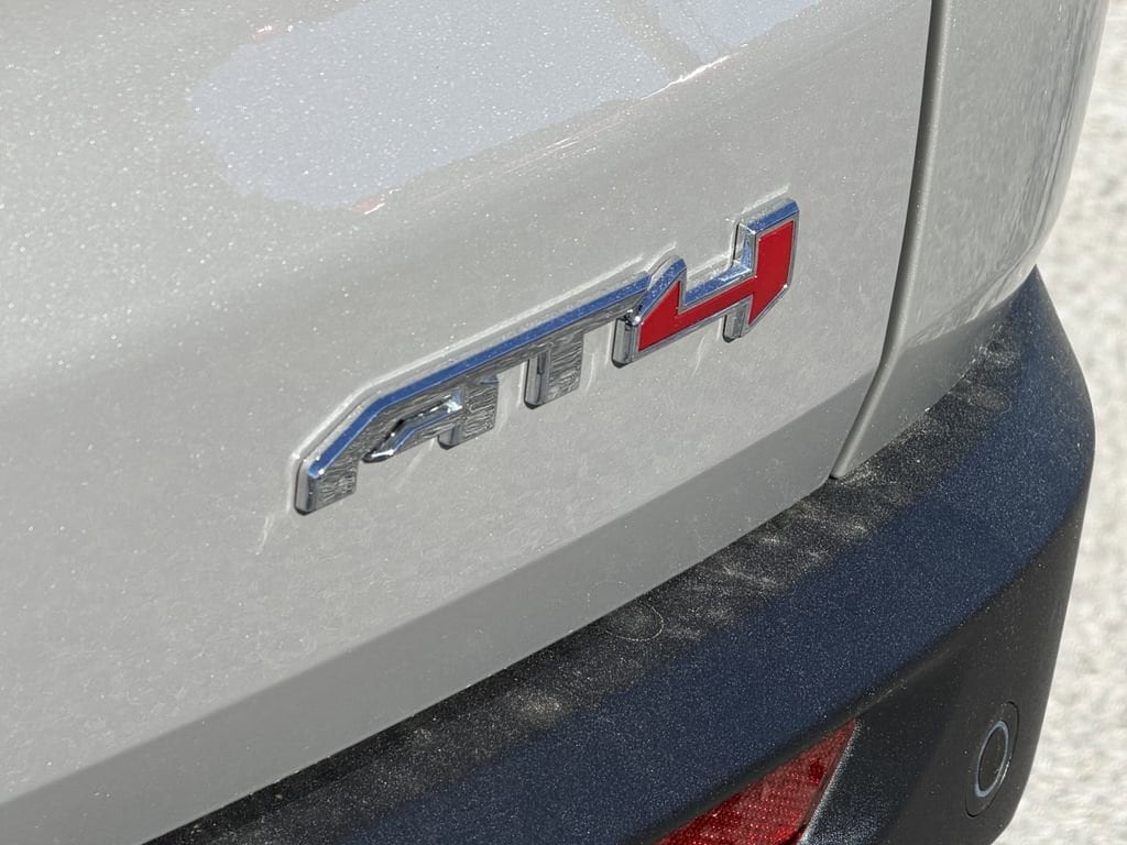 2026 GMC Acadia AT4 - Photo 12