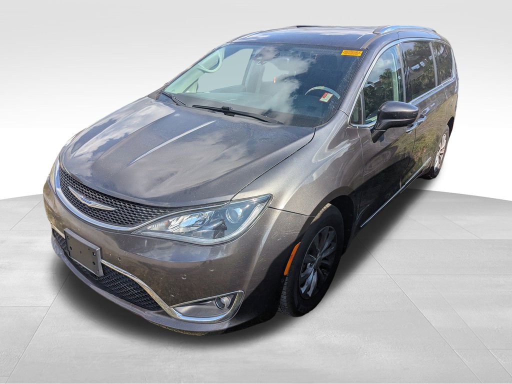 2018 Chrysler Pacifica Touring L photo 4