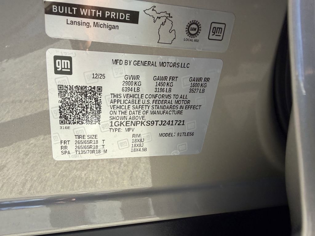 2026 GMC Acadia AT4 - Photo 32