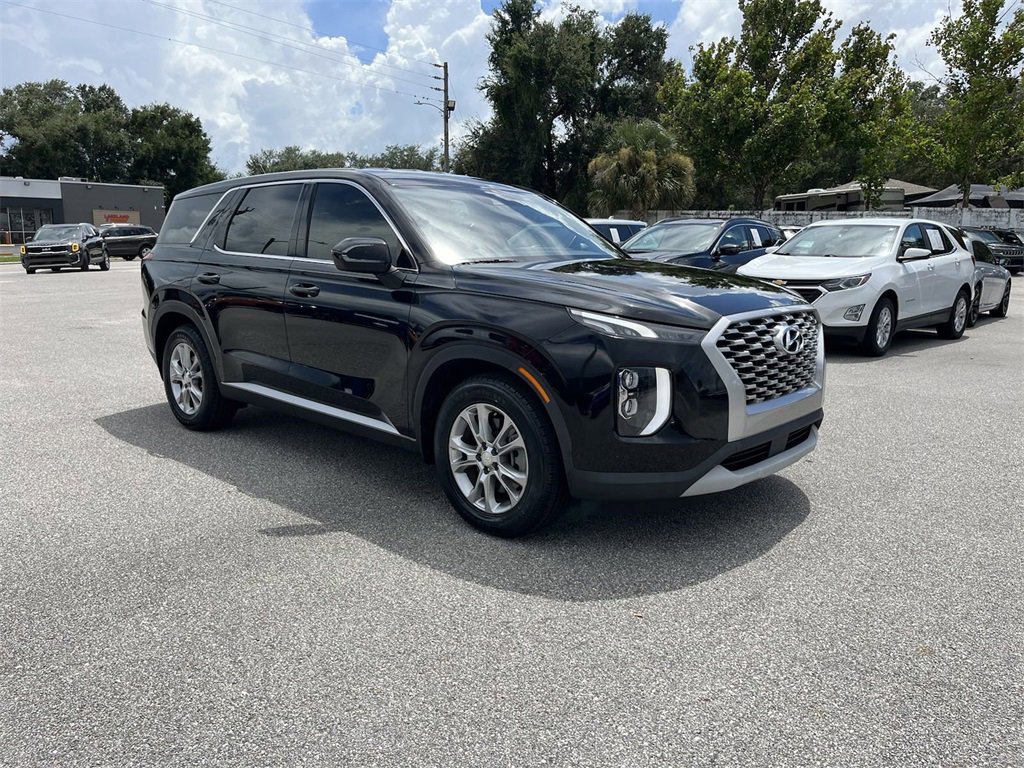 Used 2022 Hyundai Palisade SE with VIN KM8R14HE1NU476149 for sale in Lakeland, FL