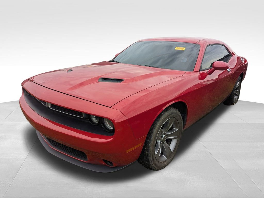 2016 Dodge Challenger SXT photo 4