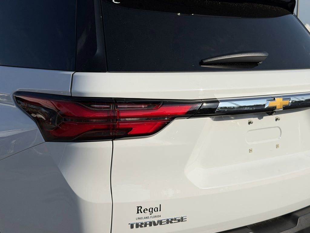 2023 Chevrolet Traverse 1LT - Photo 11