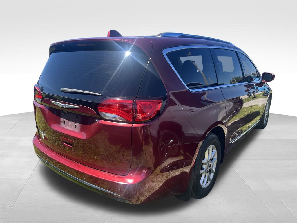 2020 Chrysler Pacifica Touring L photo 2