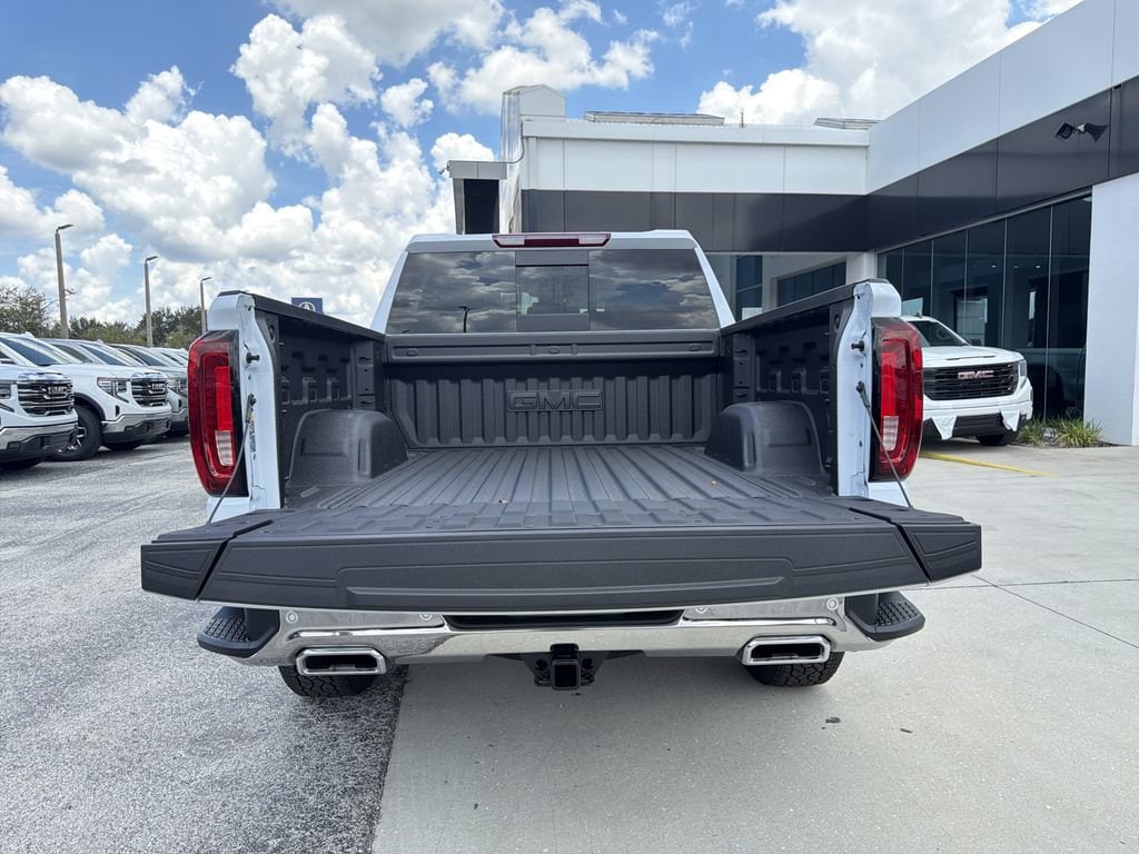 2026 GMC Sierra 1500 SLT - Photo 11