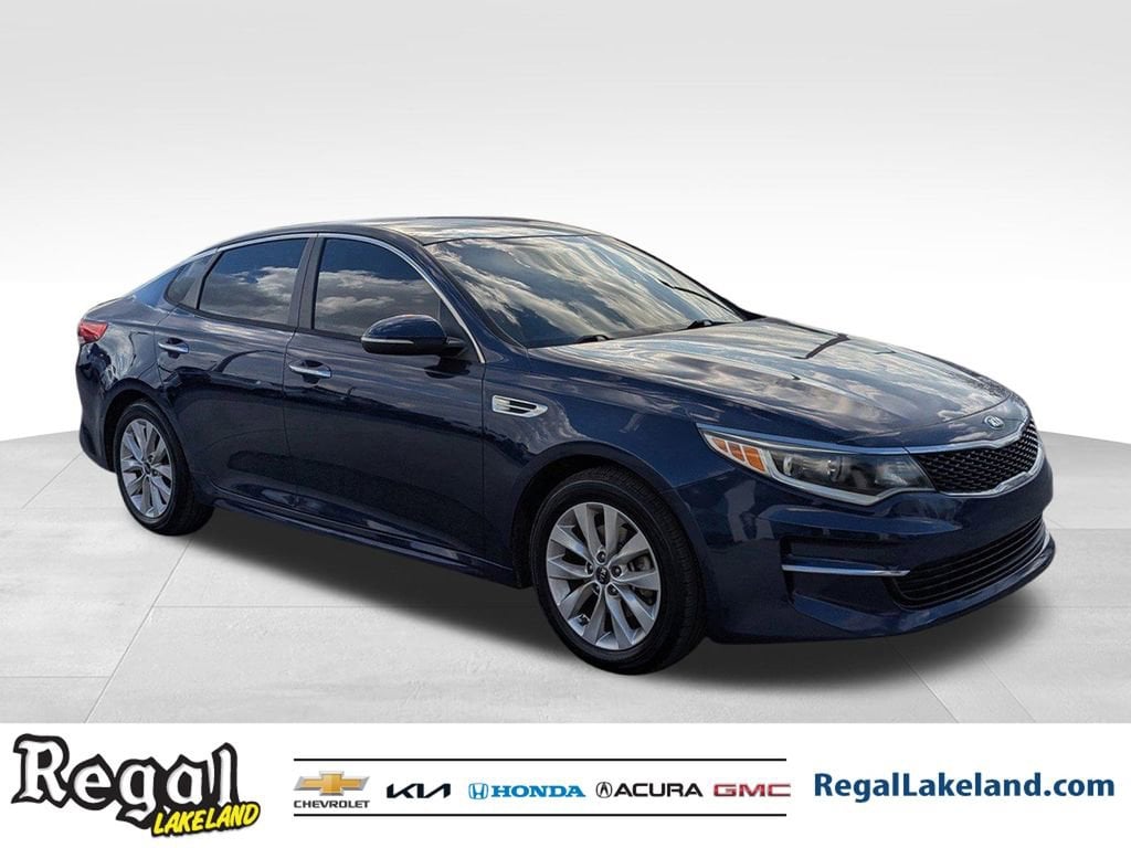 2018 Kia Optima LX's photo