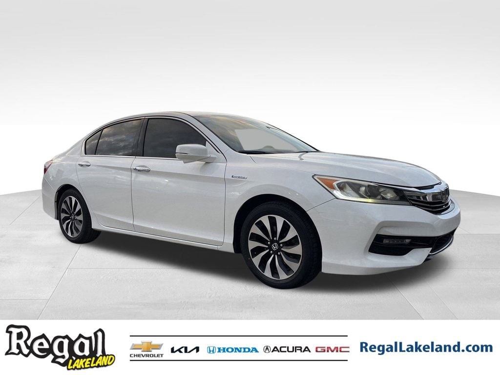 2017 Honda Accord Hybrid's photo