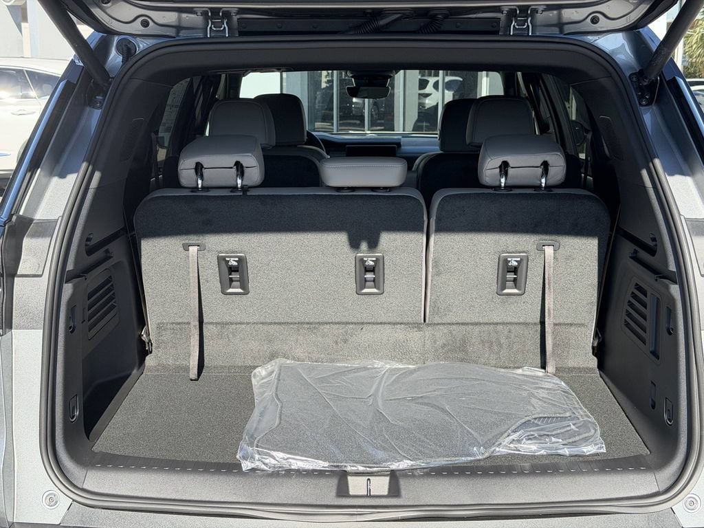 2026 GMC Acadia Elevation - Photo 12