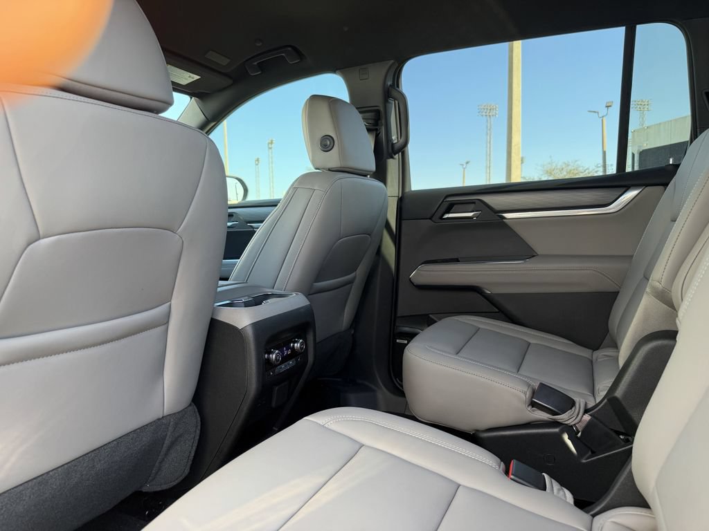 2026 GMC Acadia Elevation - Photo 20