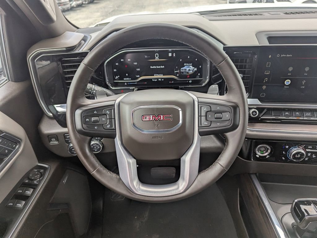 2023 GMC Sierra 1500 SLT - Photo 11