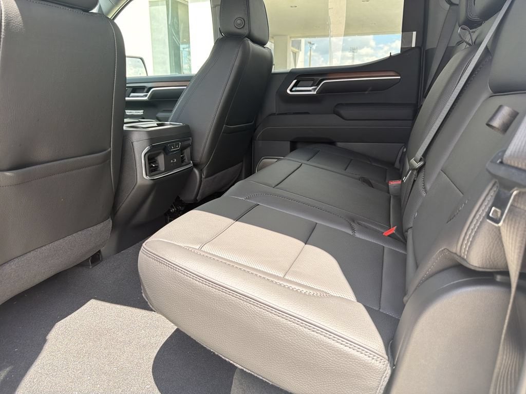 2026 GMC Sierra 1500 Denali - Photo 17