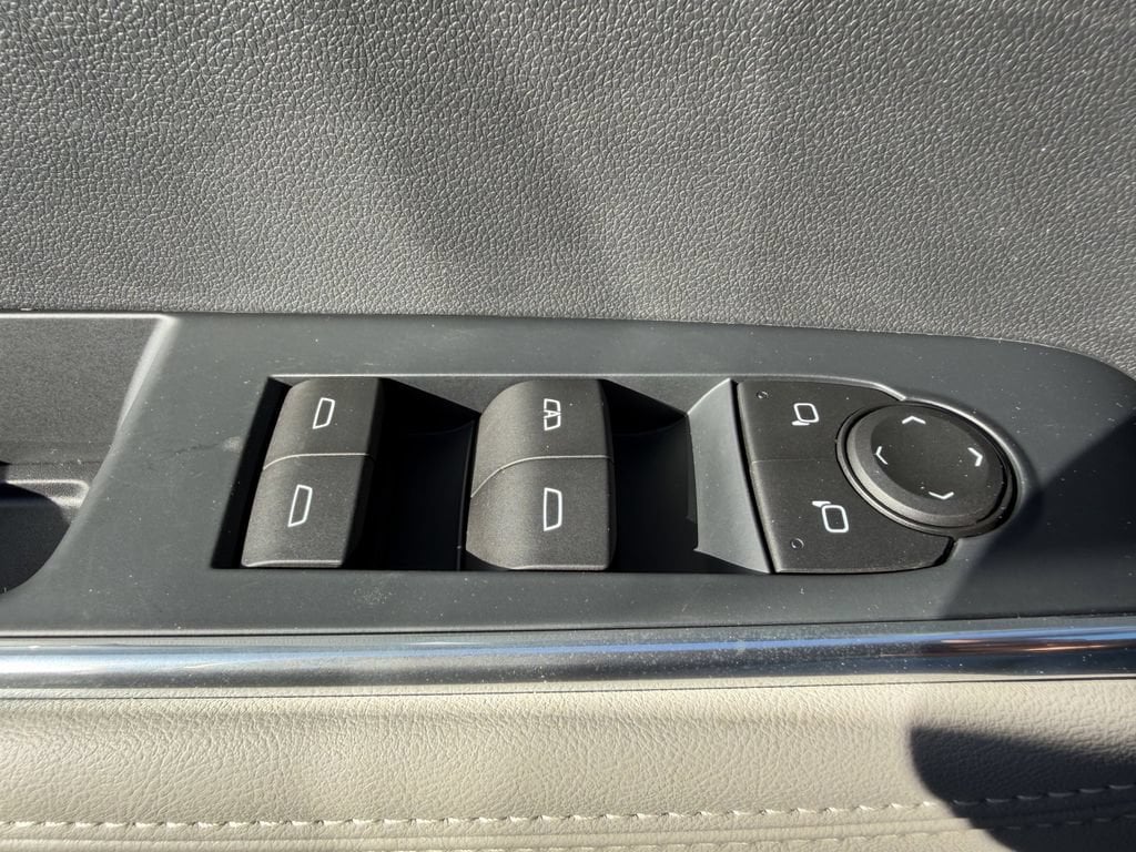 2026 GMC Acadia Elevation - Photo 21