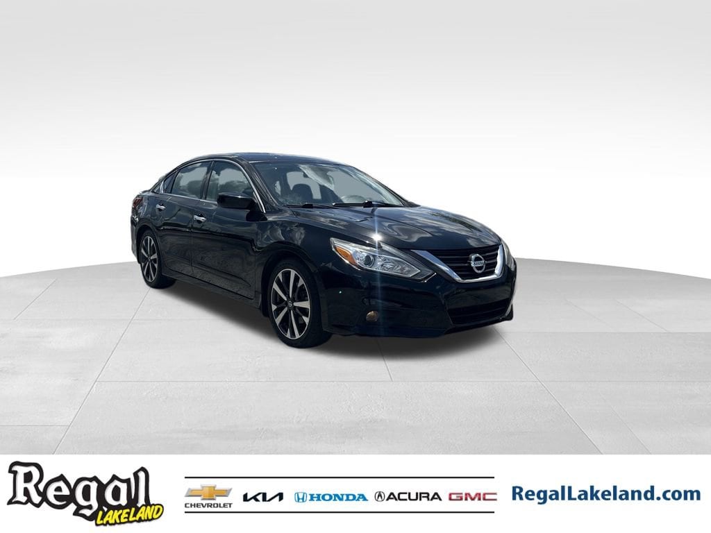 Used 2017 Nissan Altima SR with VIN 1N4AL3APXHC158984 for sale in Lakeland, FL