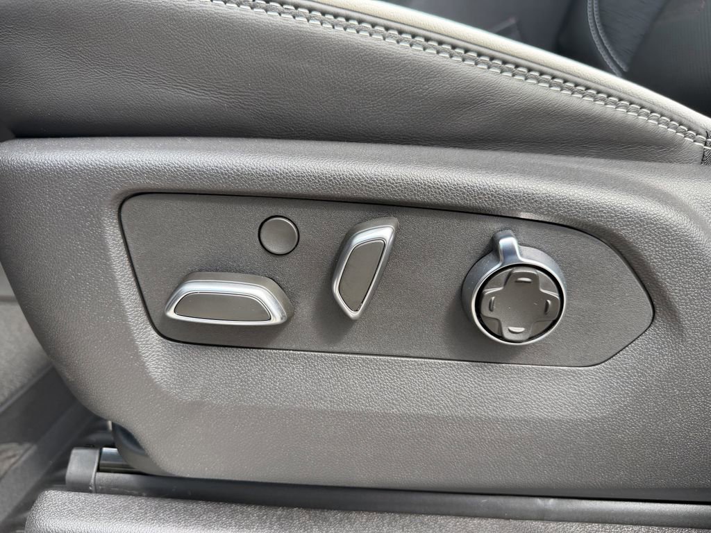 2026 GMC Sierra 1500 AT4X - Photo 21