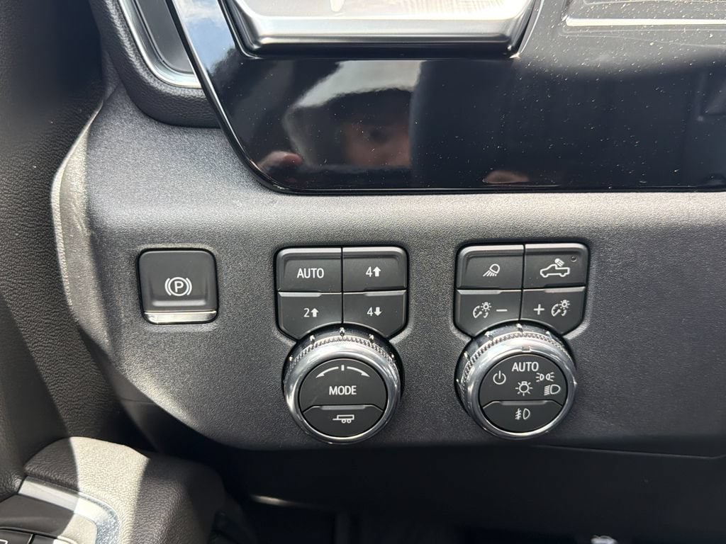 2026 GMC Sierra 1500 SLT - Photo 30