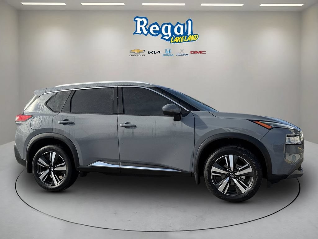 2021 Nissan Rogue SL FWD's photo