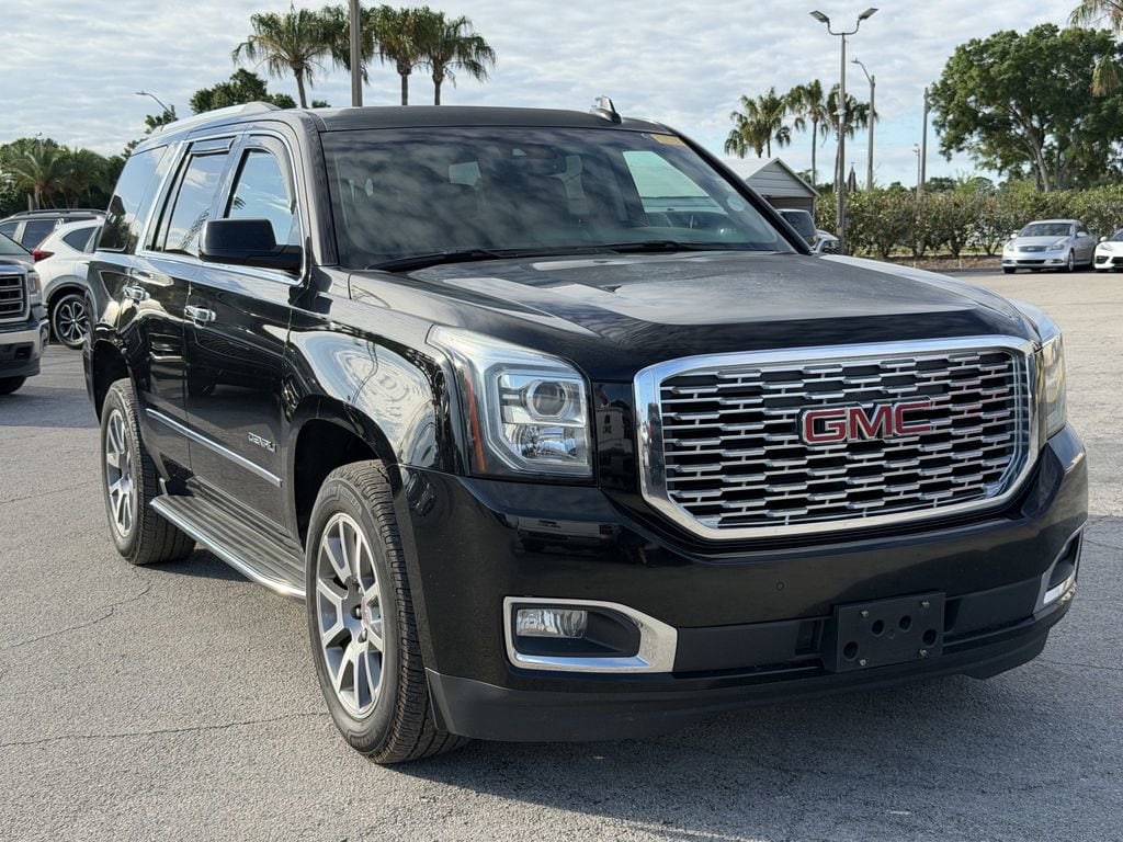 2018 GMC Yukon 4WD Denali's photo