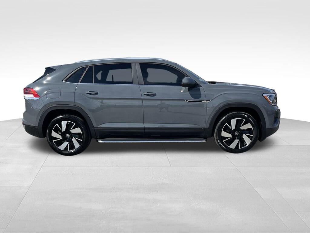 Used 2024 Volkswagen Atlas Cross Sport 2.0T SE w/Technology SUV