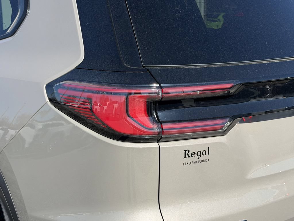 2026 GMC Acadia AT4 - Photo 11
