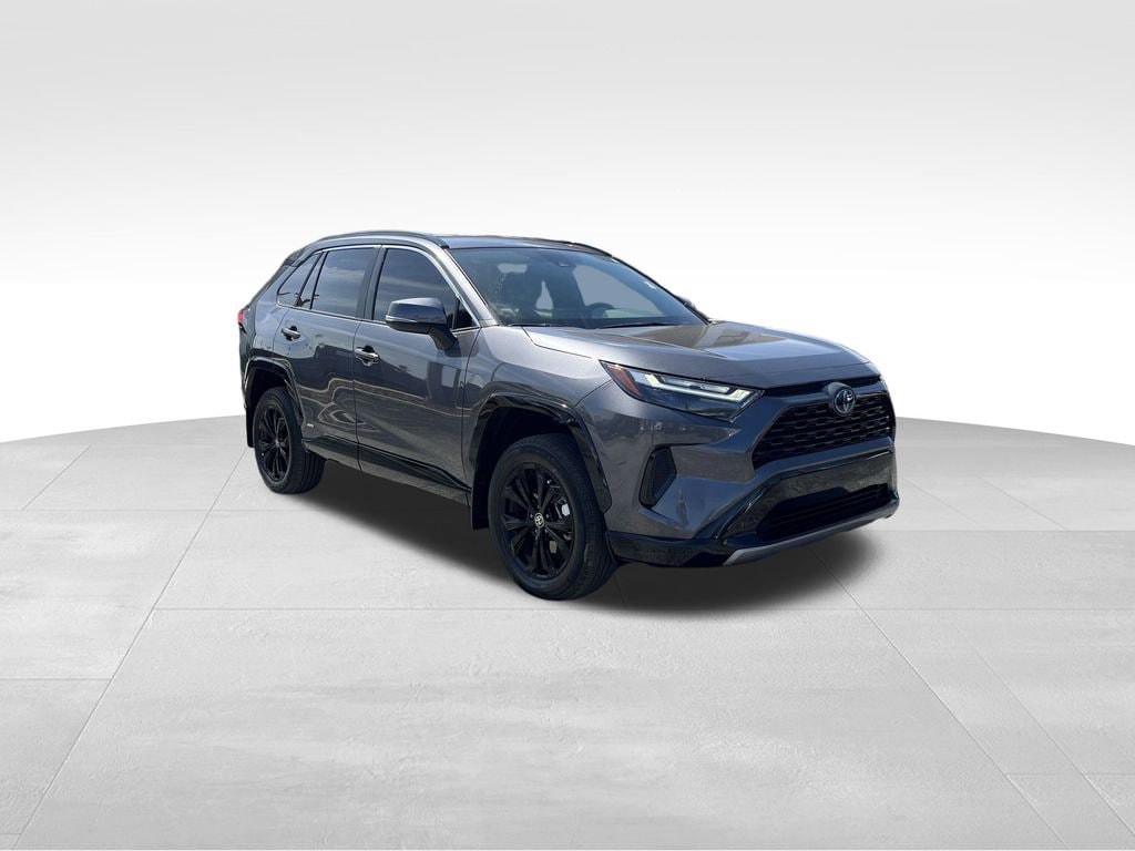 Used 2024 Toyota RAV4 SE with VIN 4T3T6RFV2RU142300 for sale in Lakeland, FL